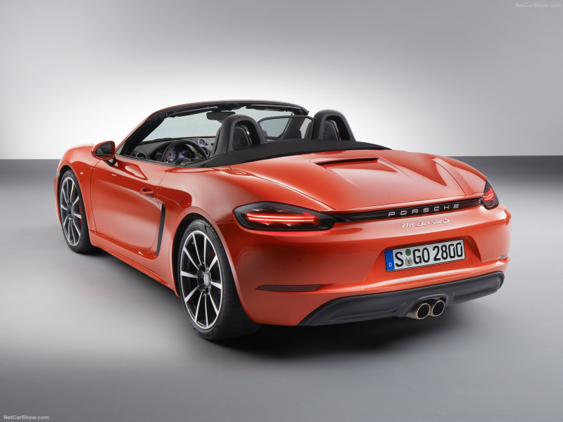Illustration for article titled 2017 Porsche 718 Boxster: This is it